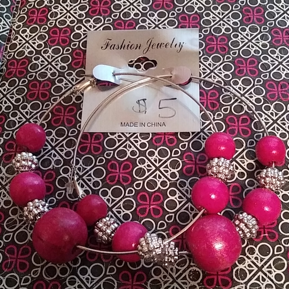 Earrings - Picture 10 of 10